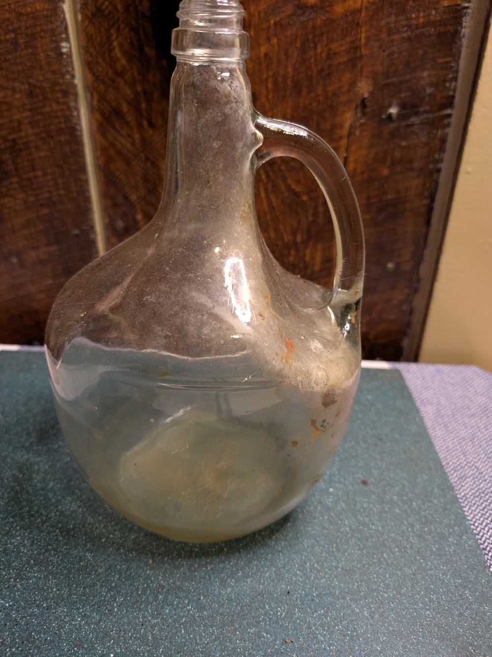 Multiple Antique Bottles In Varying Condition - Picture 6 of 6